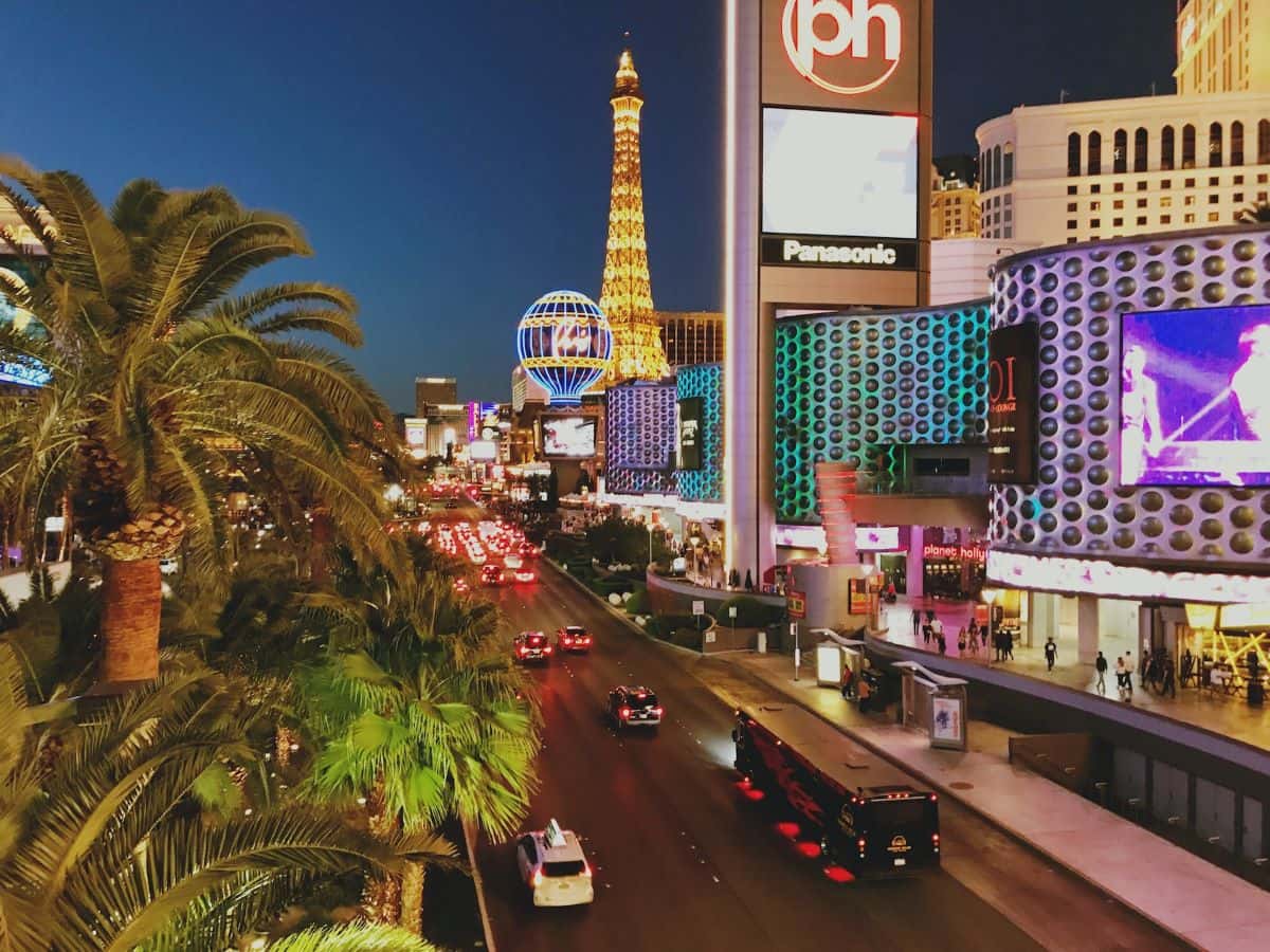 Car Rental Tips to Help You Have the Best Las Vegas Driving Adventures